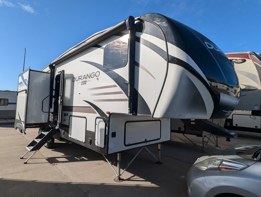2019 Durango 1500 D256RKT — photo 1