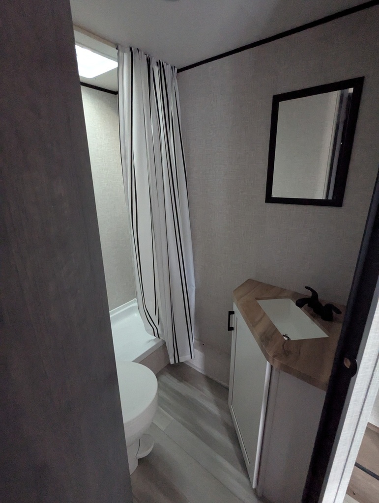 2025 Autumn Ridge 188BHS — photo 9
