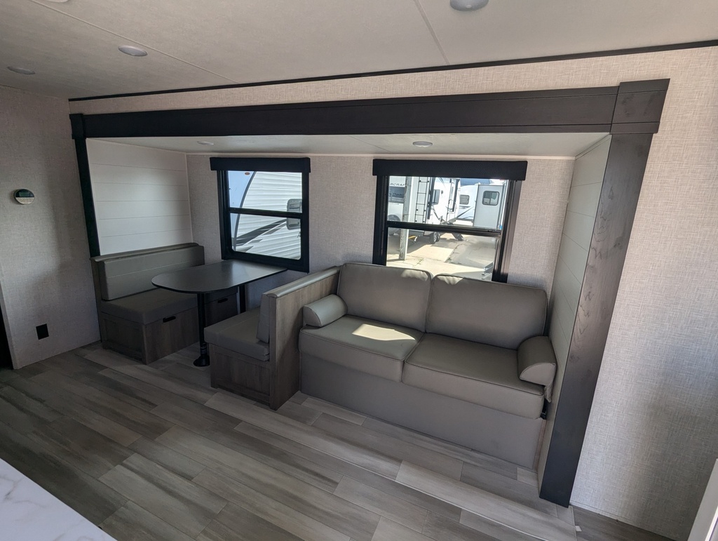 2025 Autumn Ridge 26BHS — photo 3