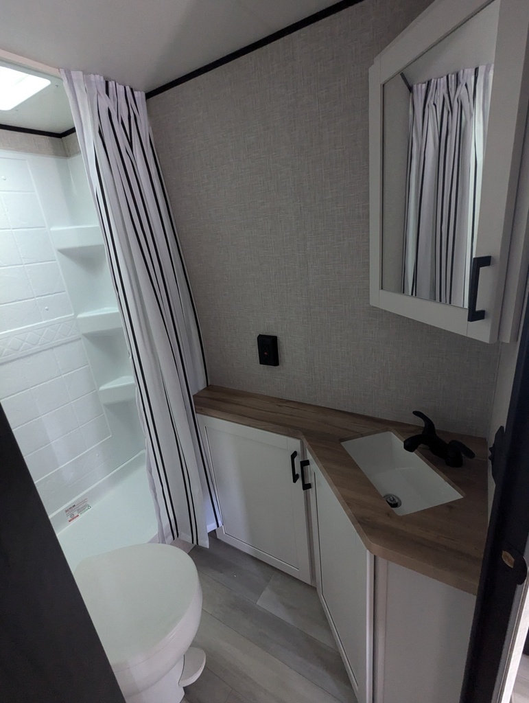 2025 Autumn Ridge 26BHS — photo 7
