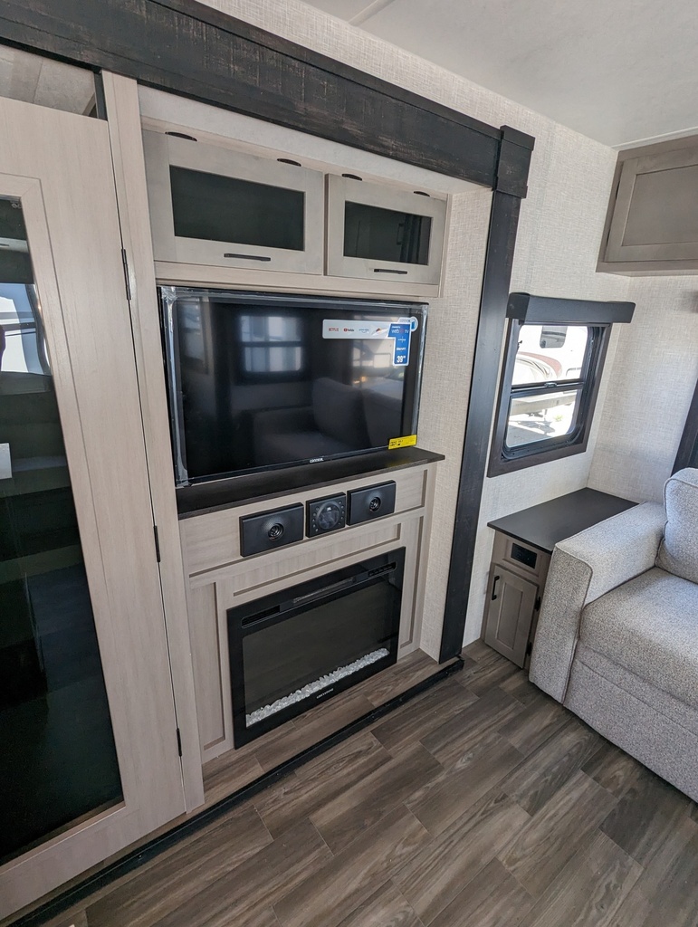 2024 GSL 275RLS — photo 8