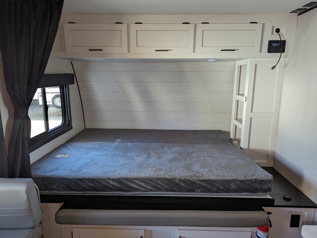 2024 Autumn Ridge 188BHS — photo 6