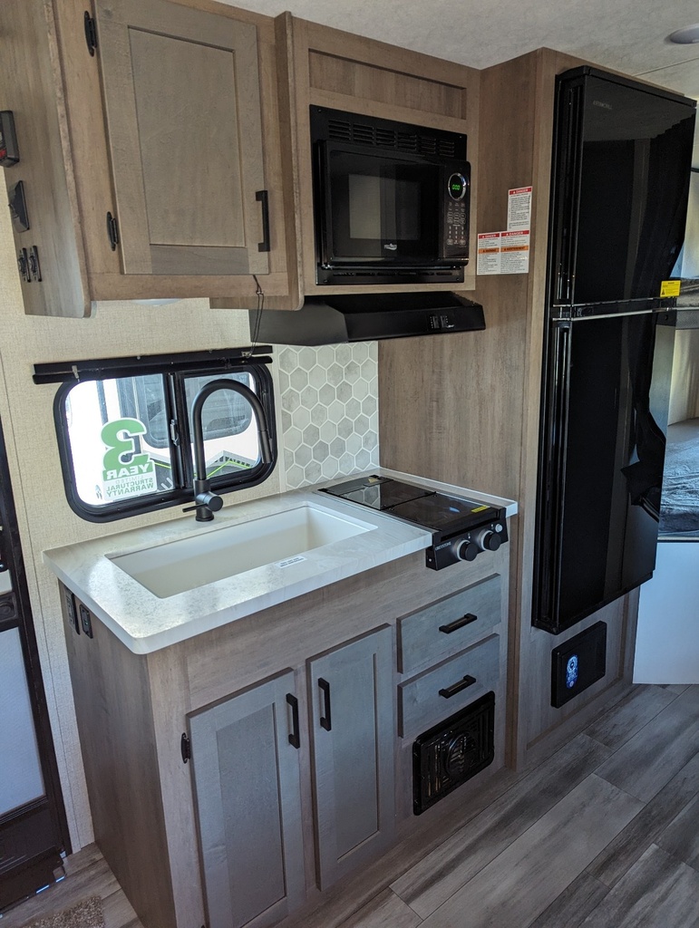 2024 Autumn Ridge 188BHS — photo 8