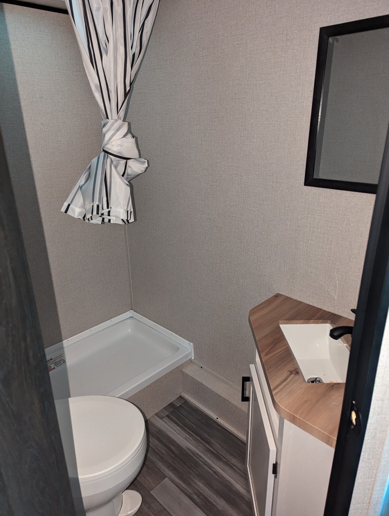 2024 Autumn Ridge 188BHS — photo 11