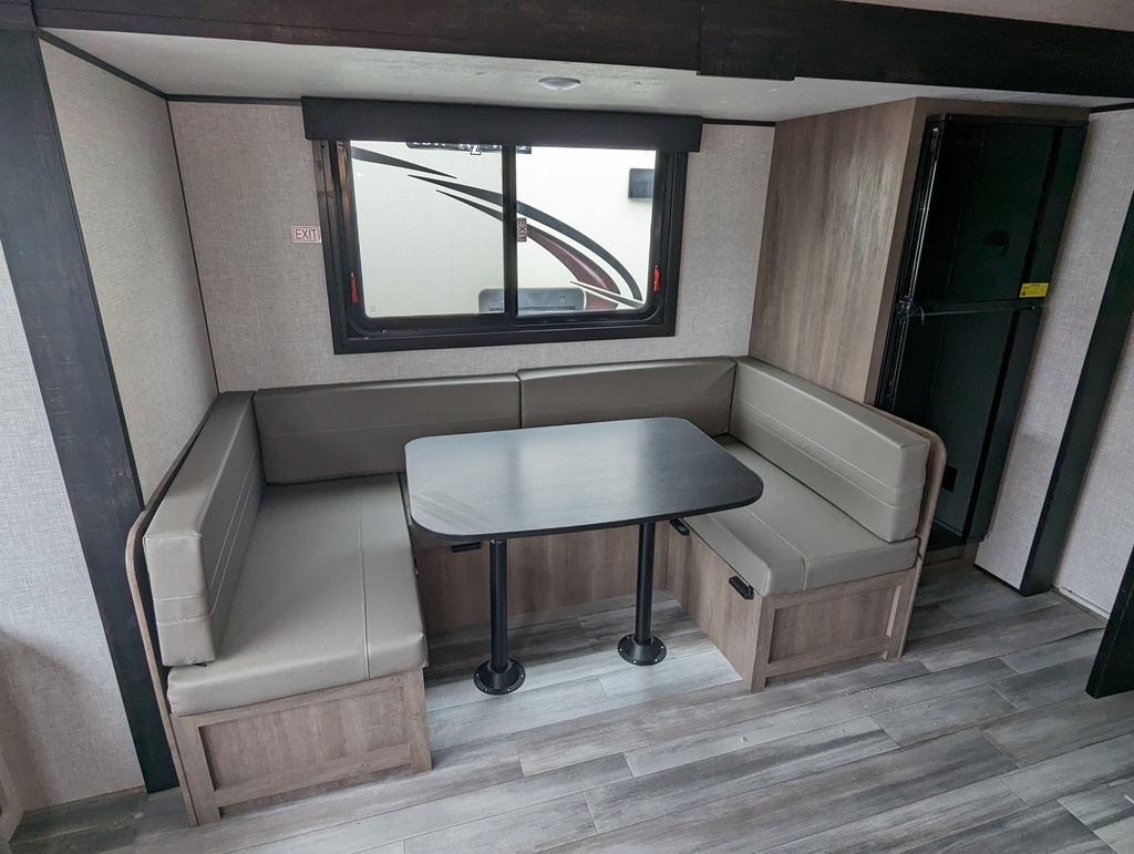 2024 Autumn Ridge 26RLS — photo 4